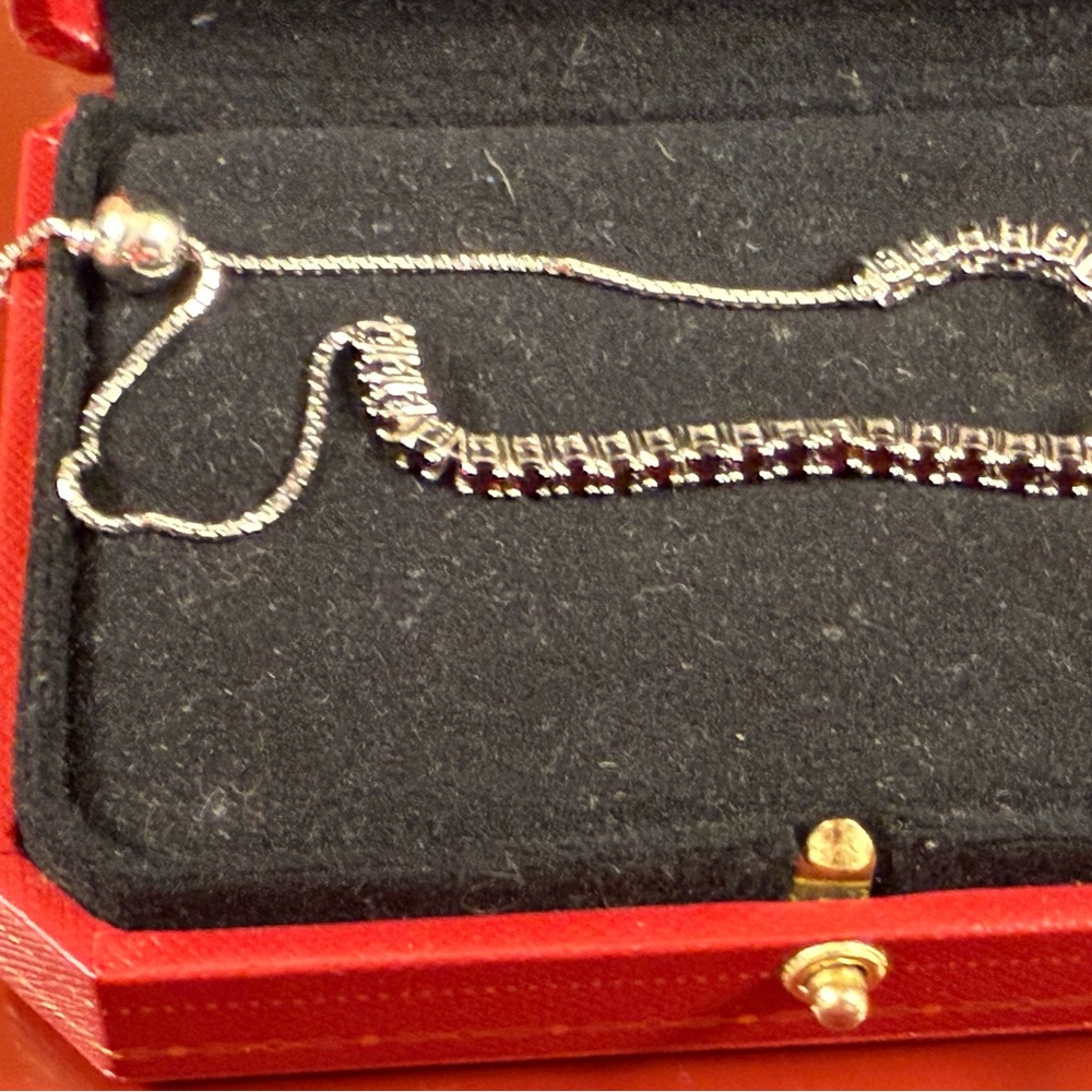Elegant Silver Necklace